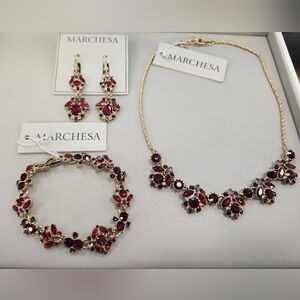 NWT Marchesa Gold/Red Mixed Crystal Cluster Necklace, Earrings & Bracelet Set